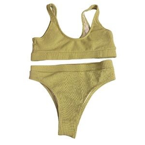 🌸 Women’s Green Ribbed Bikini Set Size Small